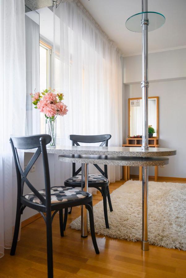 На Проспекте Ленина Apartment Almaty Exterior photo