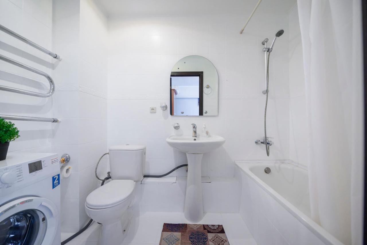 На Проспекте Ленина Apartment Almaty Exterior photo